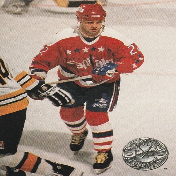 Dino Ciccarelli NHL Hockey Card Collection - 7 Capitals NHL Hockey Cards - Picture 3 of 8